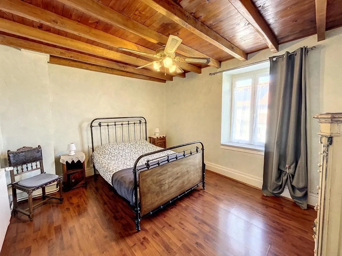 Apartman Appartement Independant Plein De Charme 2 Chambres Gannat